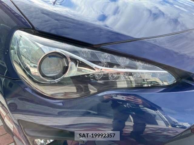 Toyota 86 2019-10 337640-13