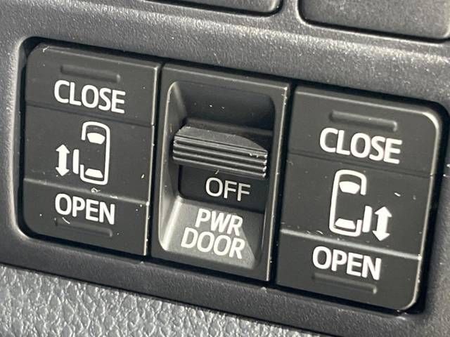 Toyota VOXY 2019-05 25457-2