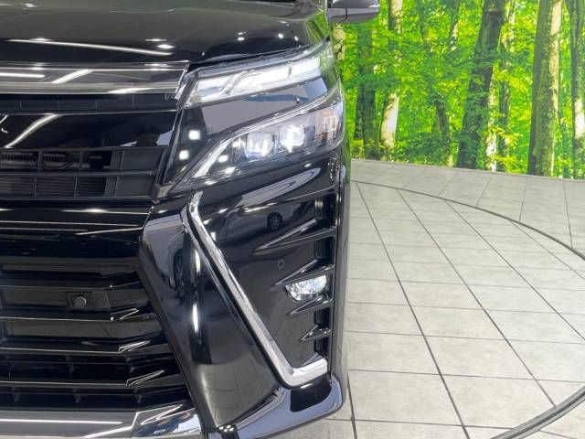 Toyota VOXY 2019-05 25457-13