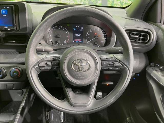 Toyota YARIS 2022-11 189957-11
