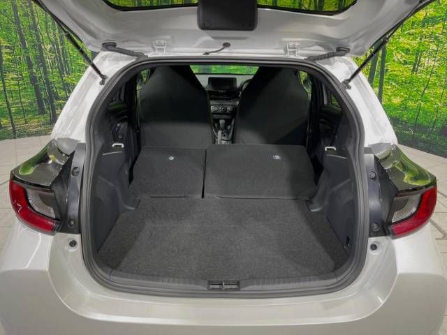 Toyota YARIS 2022-11 189957-10