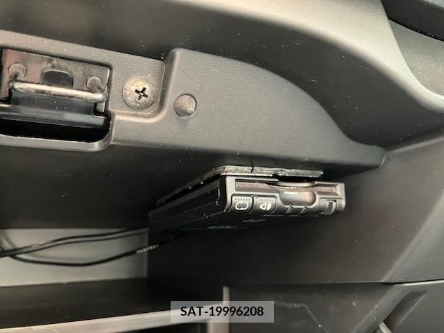 Nissan NOTE 2019-05 213388-18