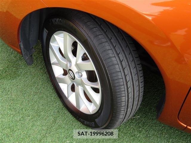 Nissan NOTE 2019-05 213388-9