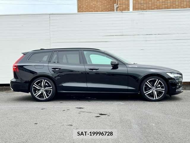 Volvo V60 2022-03 335396-4