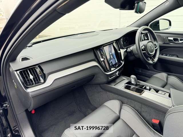 Volvo V60 2022-03 335396-9
