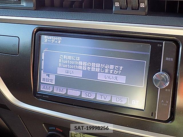 Toyota AURIS 2013-02 209627-14
