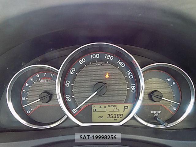Toyota AURIS 2013-02 209627-7