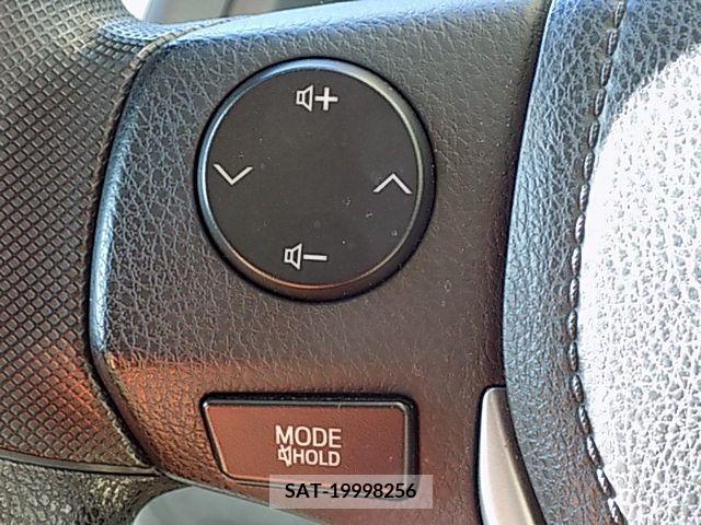 Toyota AURIS 2013-02 209627-17