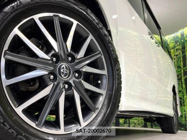 Toyota VOXY 2018-10 332514-13