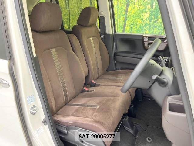 Honda N BOX 2019-06 364613-8