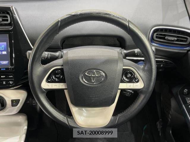 Toyota PRIUS 2016-12 382298-11