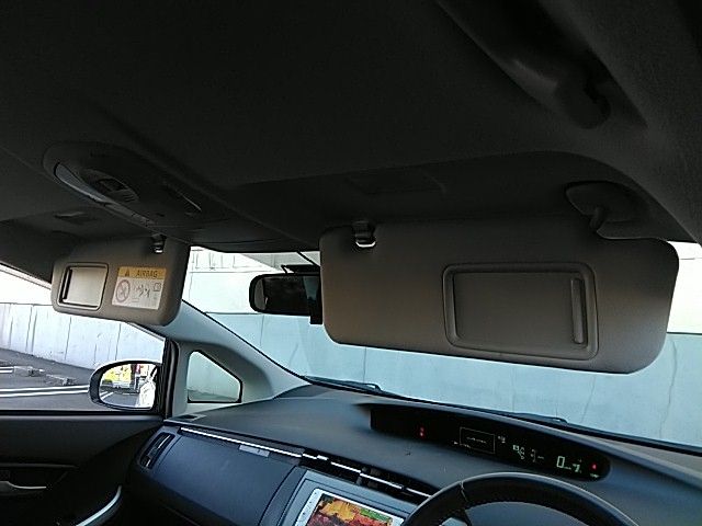 Toyota PRIUS 2013-12 196725-27