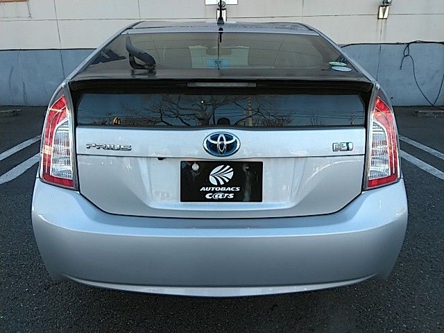 Toyota PRIUS 2013-12 196725-4