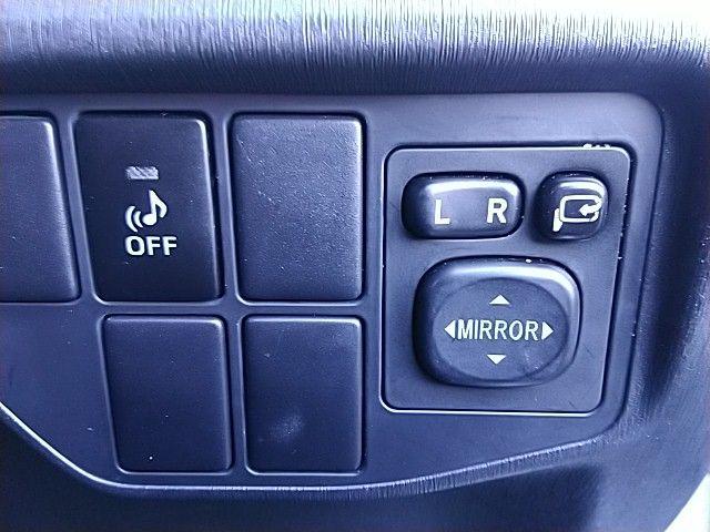 Toyota PRIUS 2013-12 196725-23