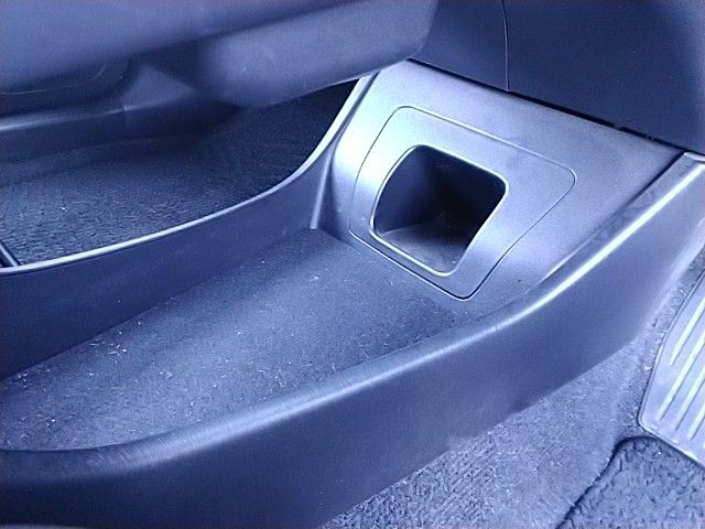 Toyota PRIUS 2013-12 196725-24