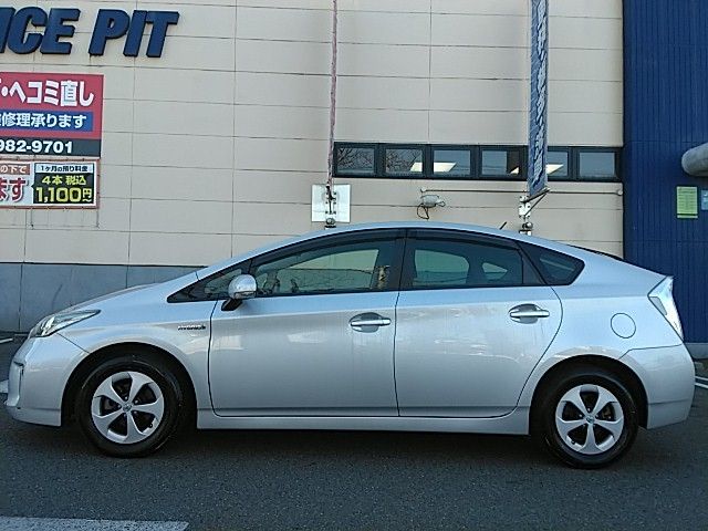 Toyota PRIUS 2013-12 196725-15