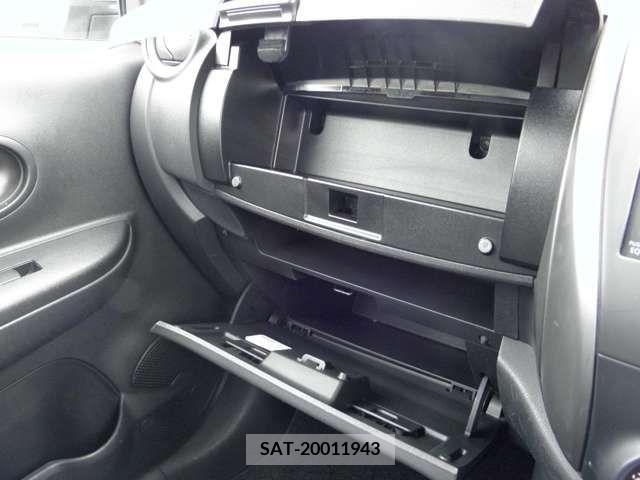 Nissan MARCH 2015-05 363203-15