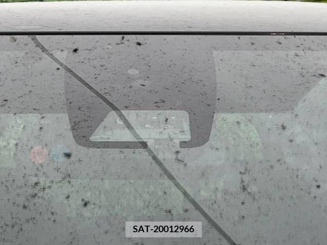 Toyota VOXY 2018-04 370364-4