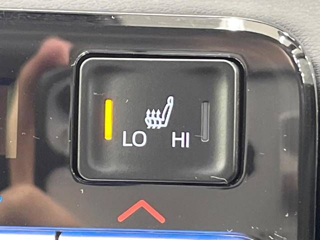Toyota VOXY 2023-04 184468-7