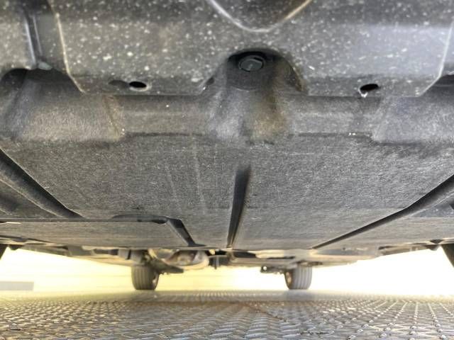 Toyota VOXY 2023-04 184468-19