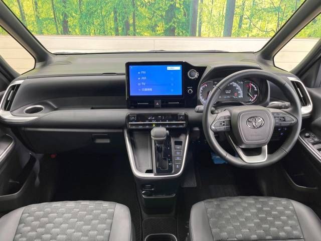 Toyota VOXY 2023-04 184468-1