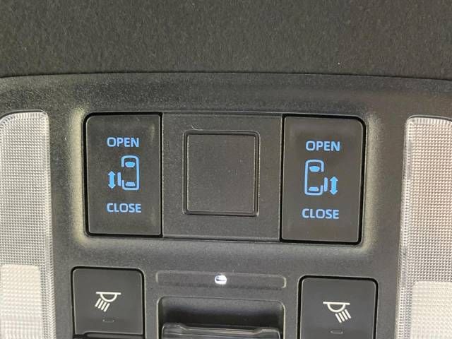 Toyota VOXY 2023-04 184468-4