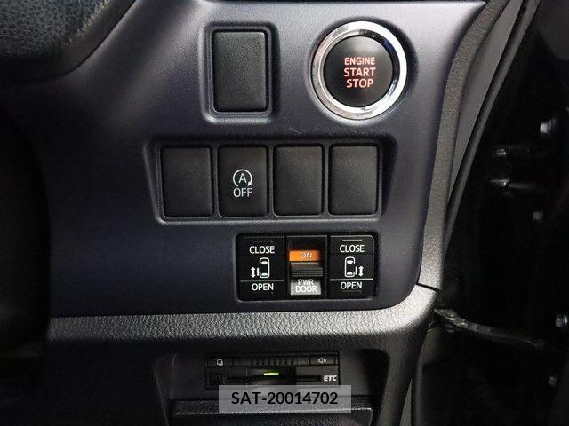Toyota VOXY 2015-10 370404-13
