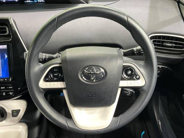 Toyota PRIUS 2016-08 186259-11