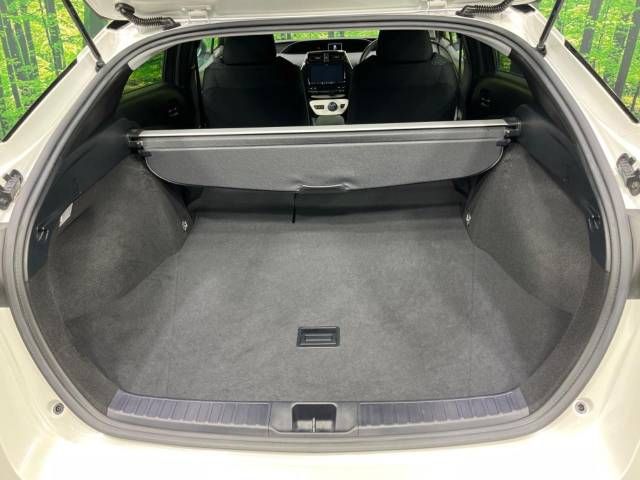 Toyota PRIUS 2016-08 186259-10
