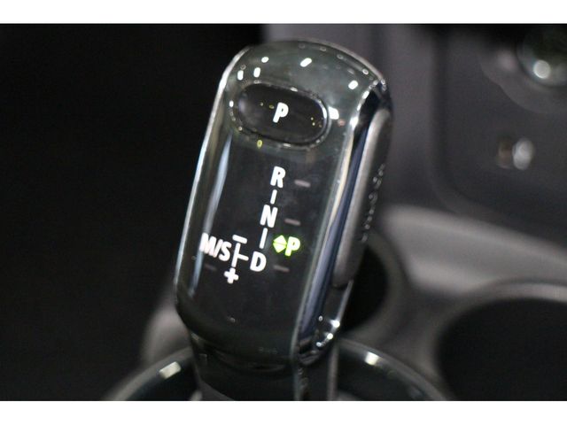 Bmw MINI 2019-06 183620-21