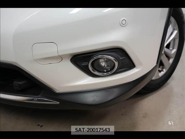 Nissan X-TRAIL 2015-07 325994-5