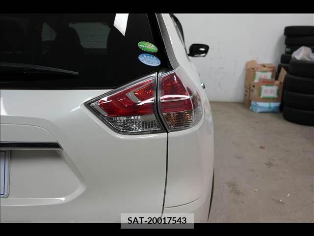 Nissan X-TRAIL 2015-07 325994-8