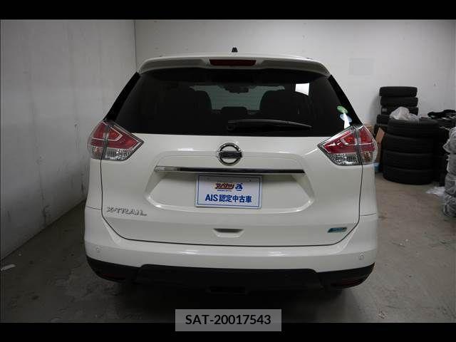 Nissan X-TRAIL 2015-07 325994-2