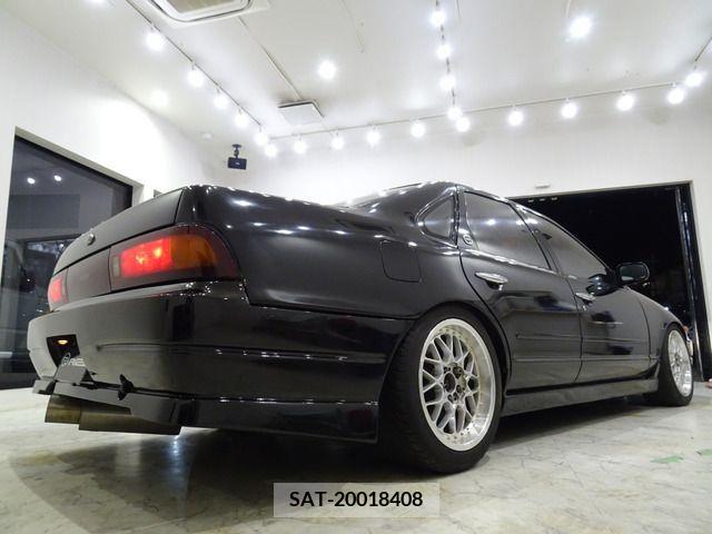 Nissan CEFIRO 1990-03 202916-5