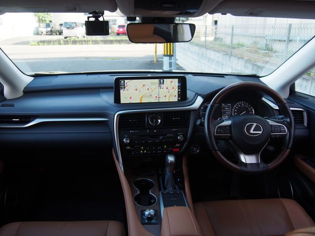 Lexus RX 2021-05 7383-1