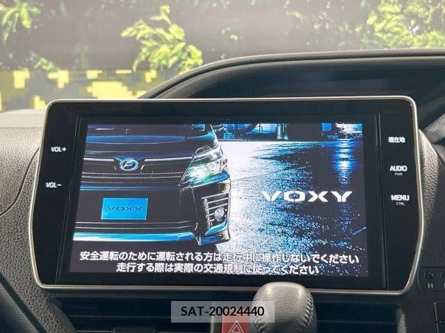 Toyota VOXY 2017-02 321525-3