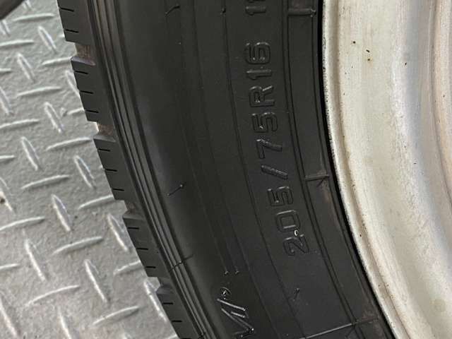 Mitsubishi CANTER 2017-10 15454-18