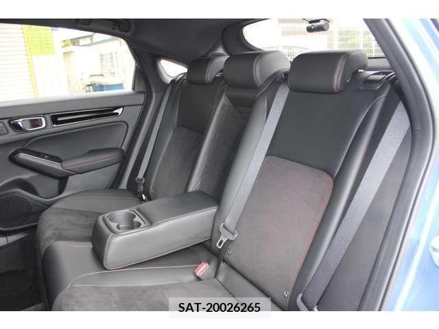 Honda CIVIC 2022-07 302702-15