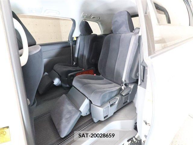 Toyota ESTIMA 2011-08 224704-6