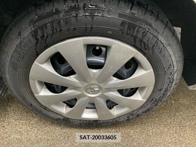 Toyota COROLLA AXIO 2012-01 390018-7