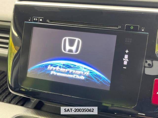Honda e 2015-06 346437-5