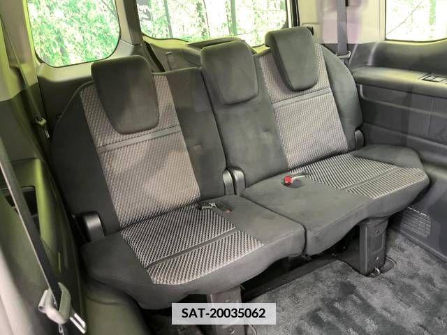 Honda e 2015-06 346437-10