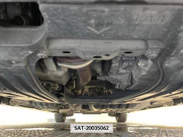 Honda e 2015-06 346437-19
