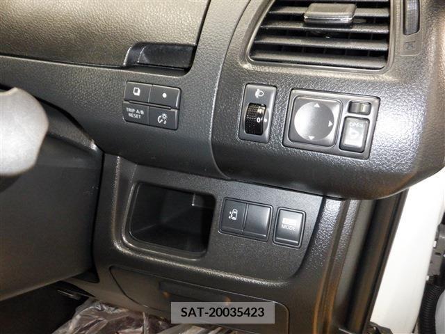 Nissan SERENA 2011-07 255345-16