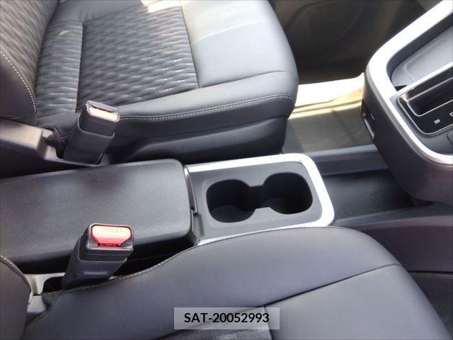 Toyota NOAH HYBRID 2023-02 322897-8