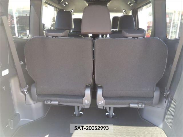 Toyota NOAH HYBRID 2023-02 322897-12