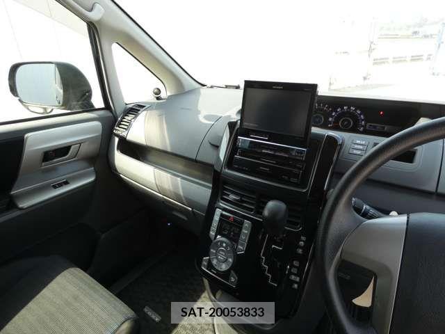 Toyota VOXY 2008-03 253631-12