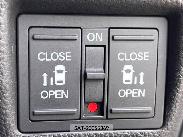 Honda N BOX CUSTOM 2018-06 306986-4