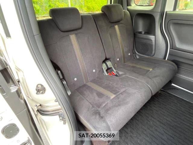 Honda N BOX CUSTOM 2018-06 306986-9