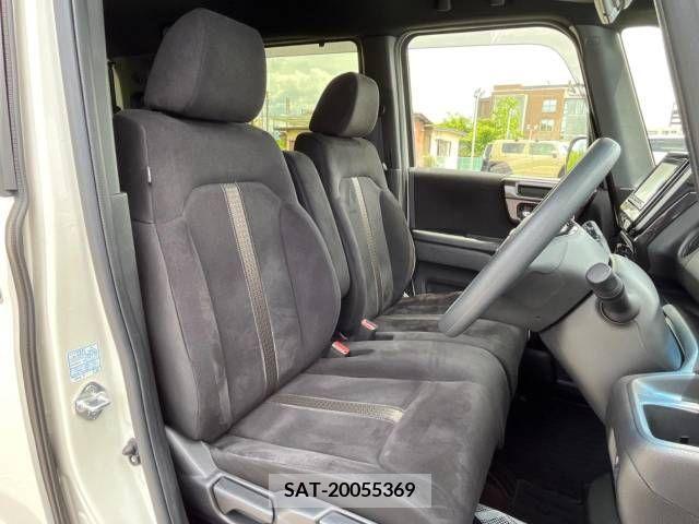 Honda N BOX CUSTOM 2018-06 306986-8